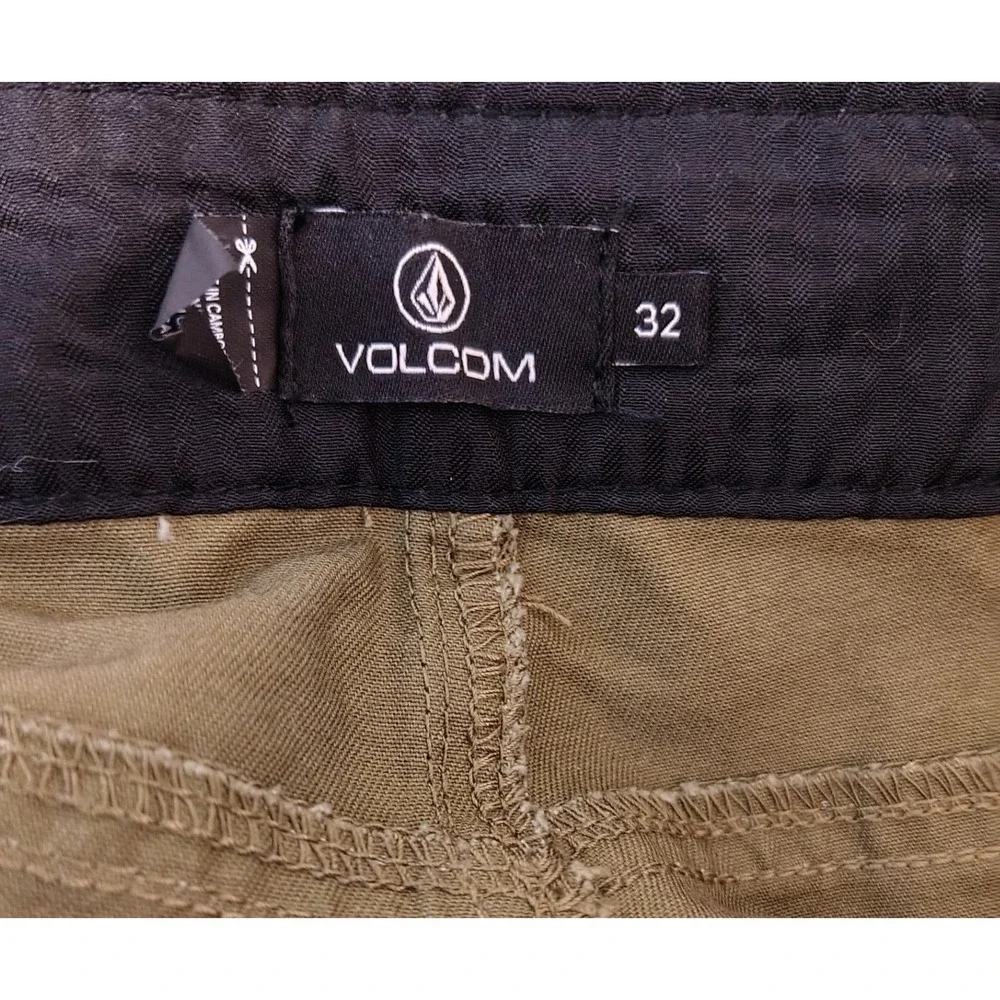 New Volcom Womens True To This Olive Green Mid Rise Skater Shorts Size 32 Cotton